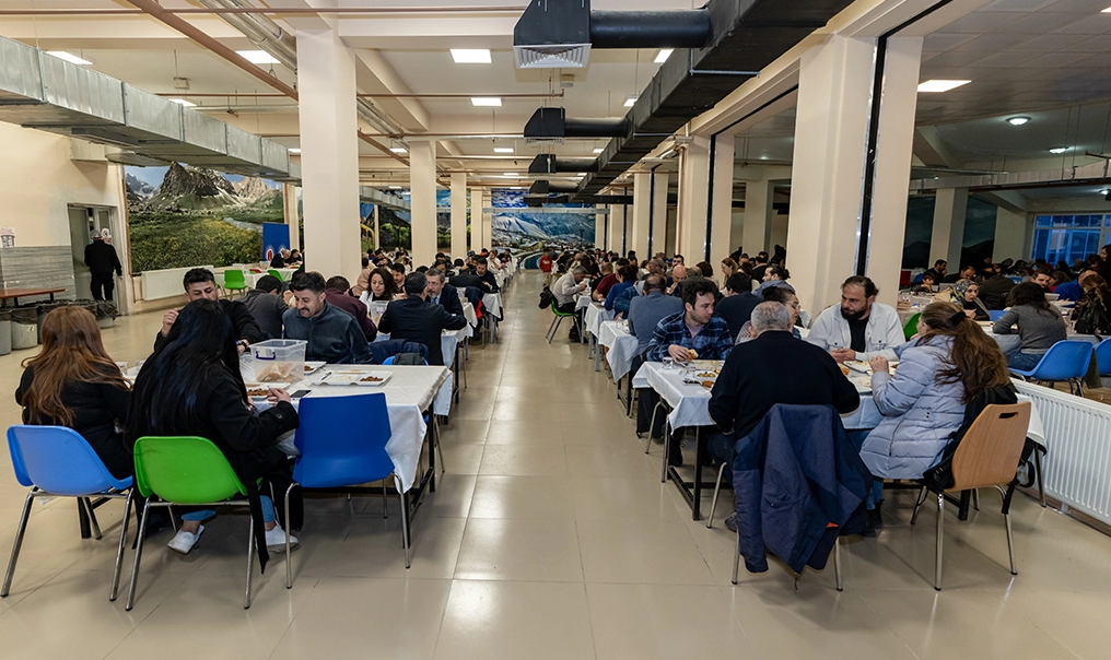 Rektör Gençcelep akademisyenlerle iftarda buluştu