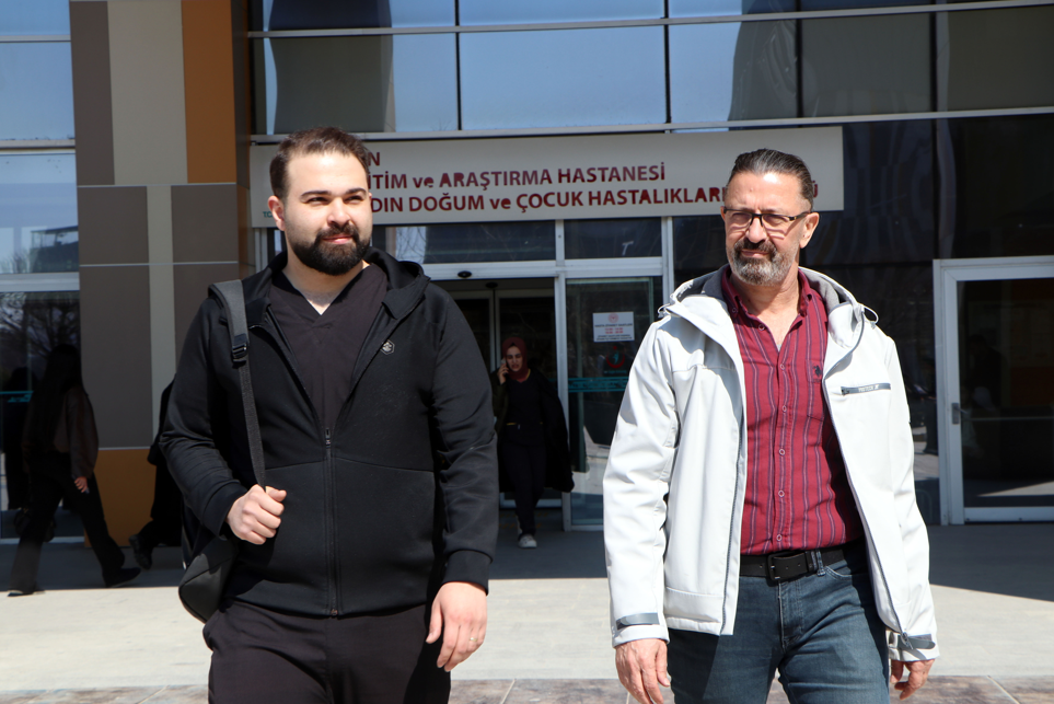 Hayali gerçek oldu: Babasıyla aynı hastanede