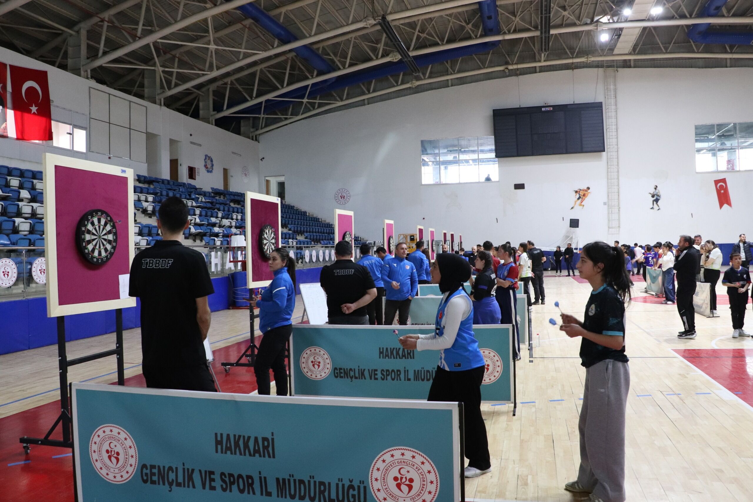 Hakkari'de dart ve judo heyecanı
