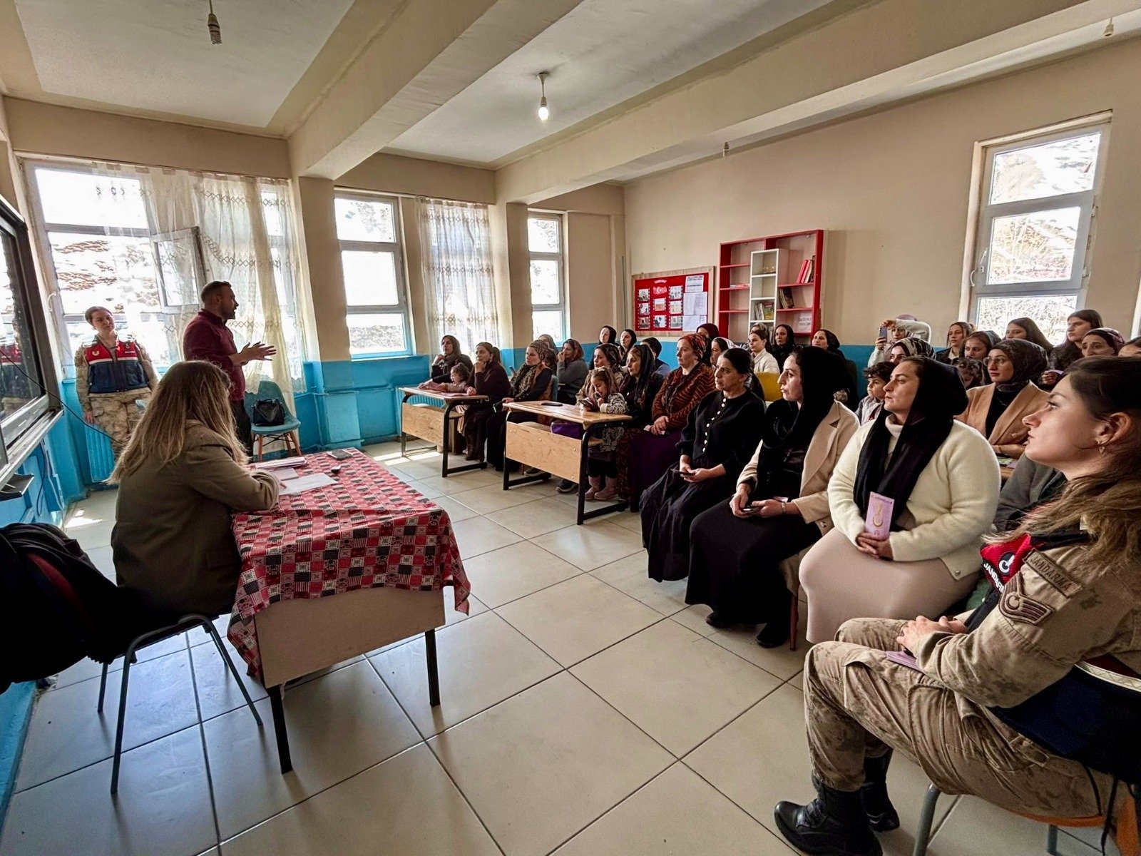 Çukurca’da velilere mahremiyet ve iletişim eğitimi