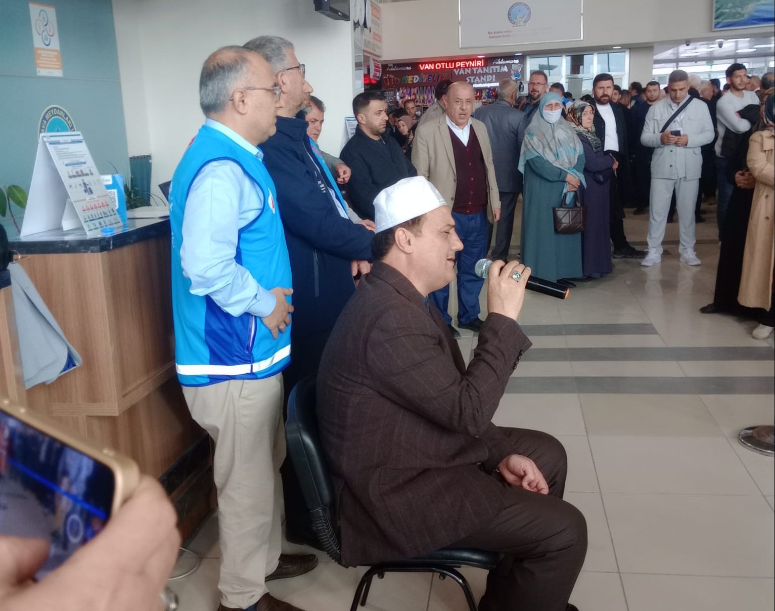 Hakkarili hac yolcuları kutsal topraklara uğurlandı