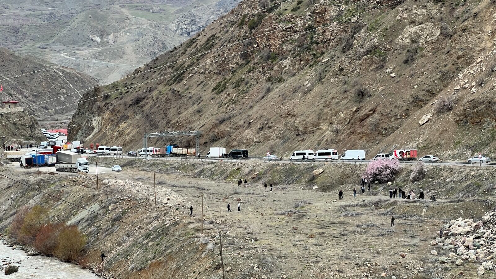 Hakkari Van Karayolunda son durum ne?