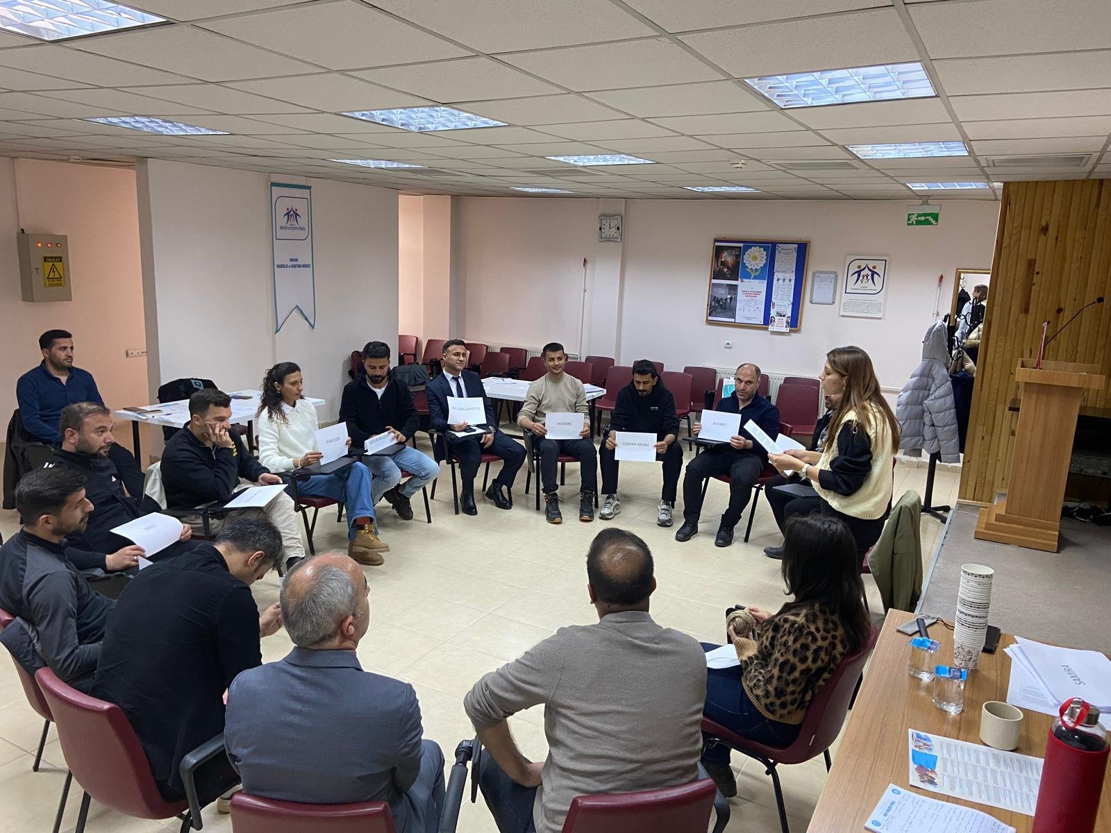 Hakkâri’de afet süreçlerinde çocuk hakları eğitimi verildi