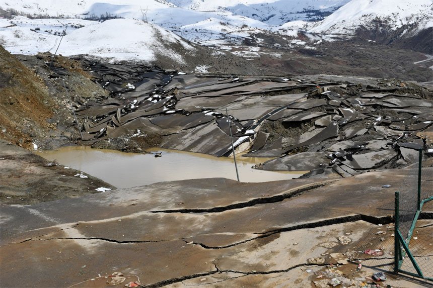 İMO: Hakkari’de mühendislik ihmali heyelana davetiye çıkardı