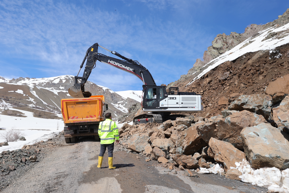 Hakkari Yol Çalışması 5 Günde (3)
