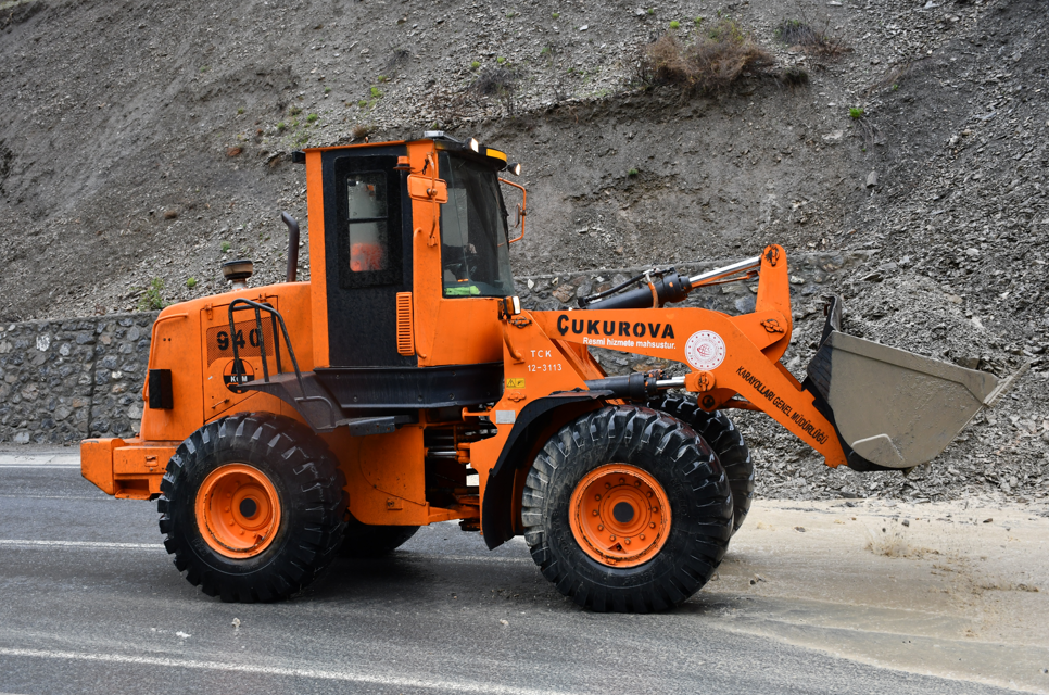 Hakkari Serê Solan mevkiinde heyelan meydana geldi