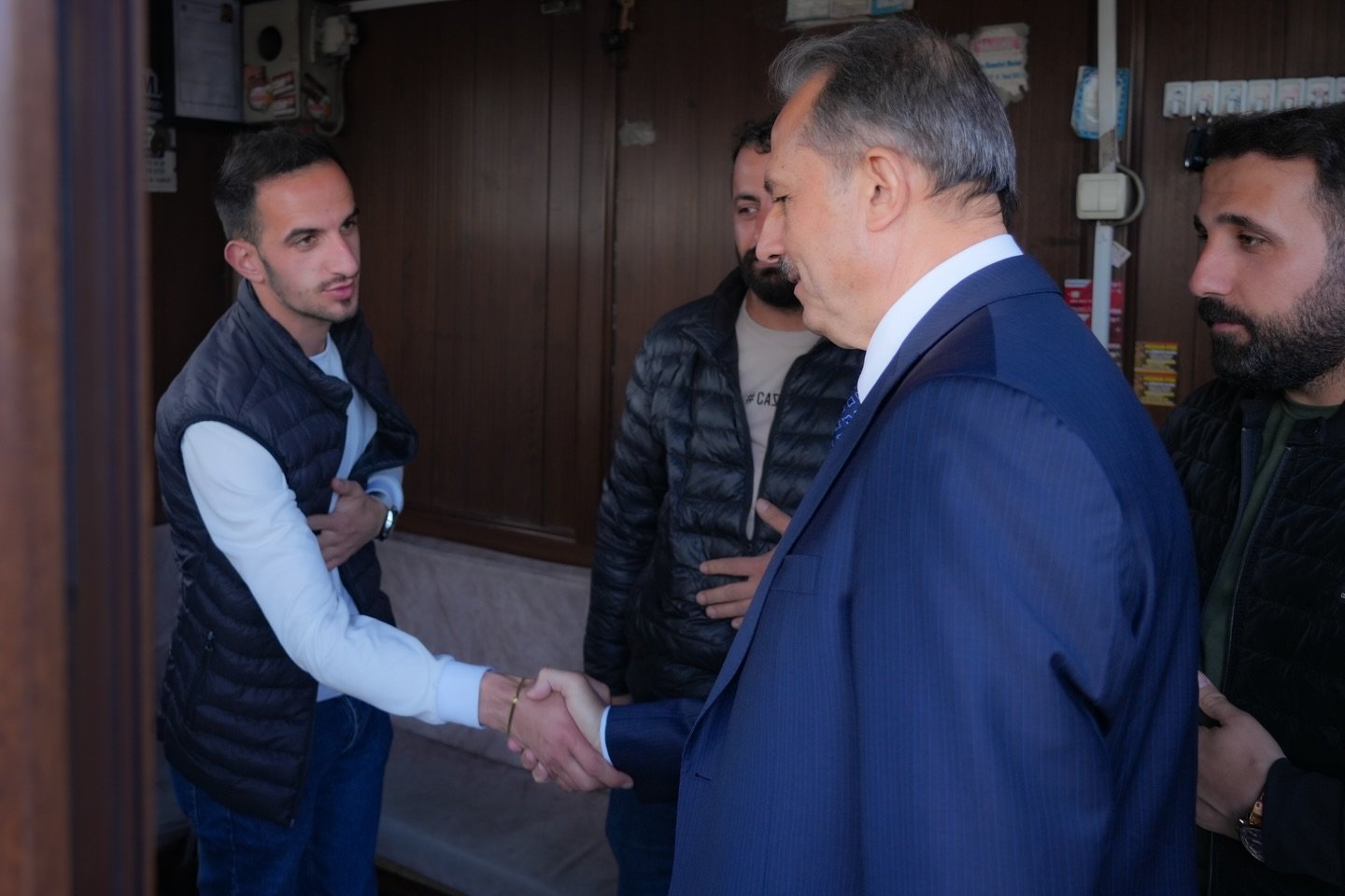 Vali Taşyapan’dan taksici esnafına ziyaret