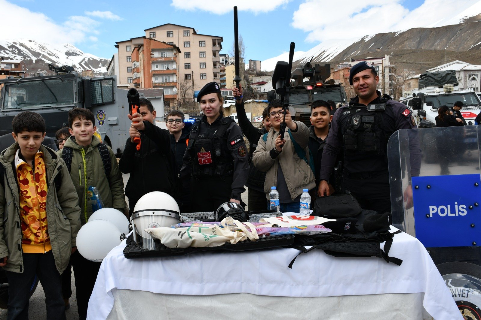 Hakkari'de Polis Haftası etkinlikleri başladı