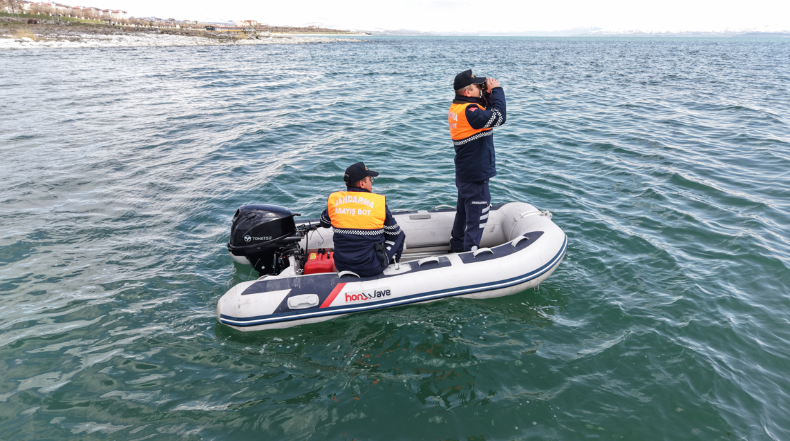 İnci kefali için nöbet tutuluyor