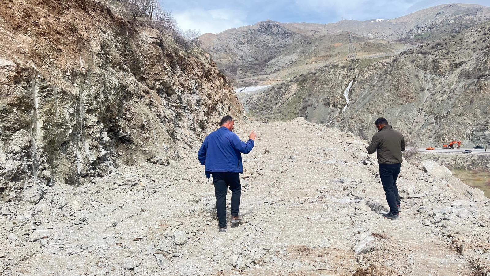 Hakkari'de alternatif yol çalışmaları devam ediyor