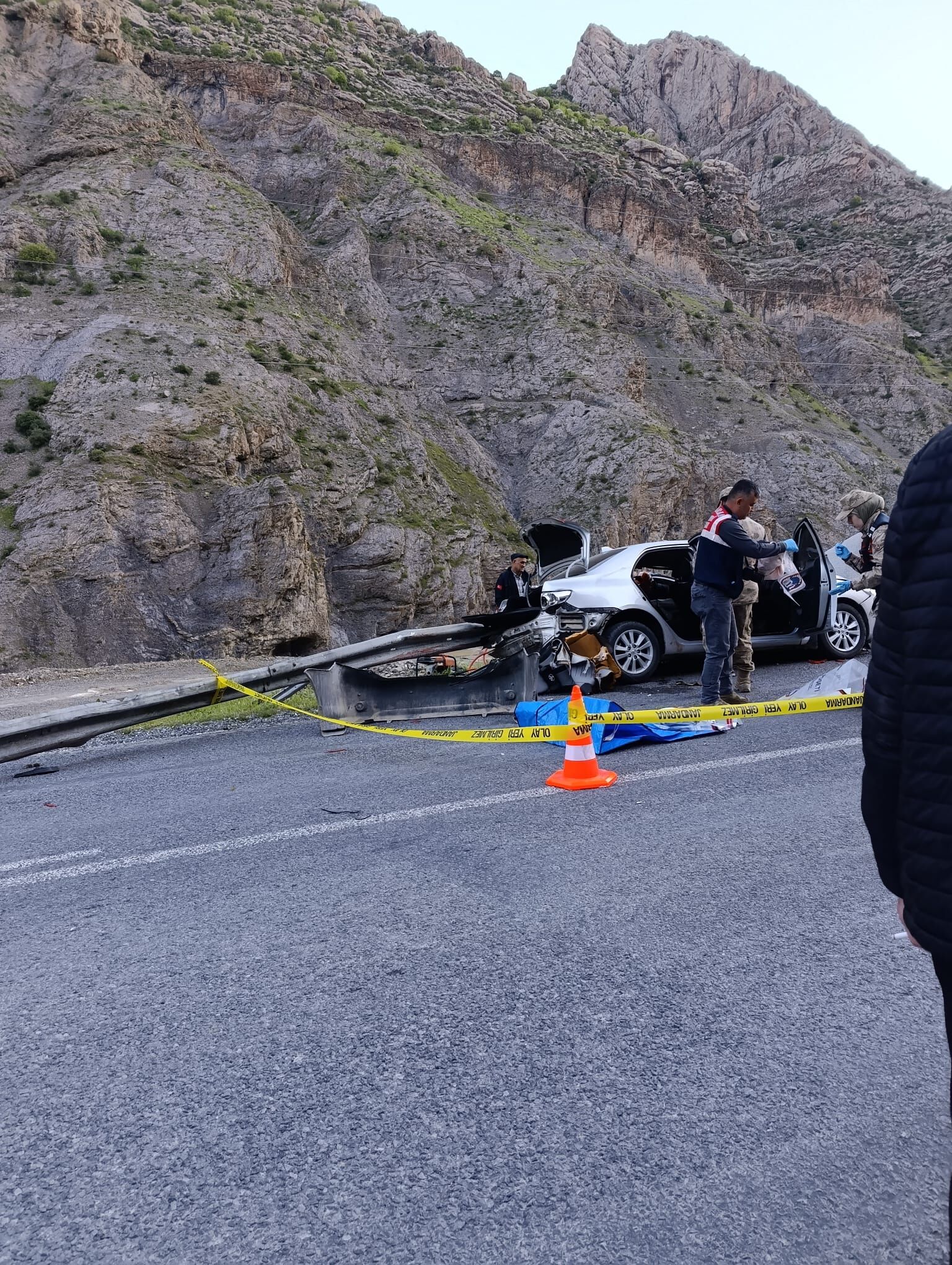 Hakkari-Çukurca yolunda  kaza: 1 ölü, 3 yaralı
