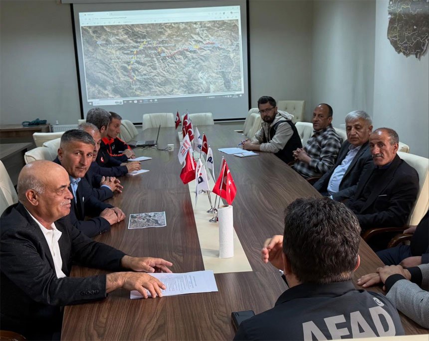 Hakkari AFAD’da taşkın riski toplantısı