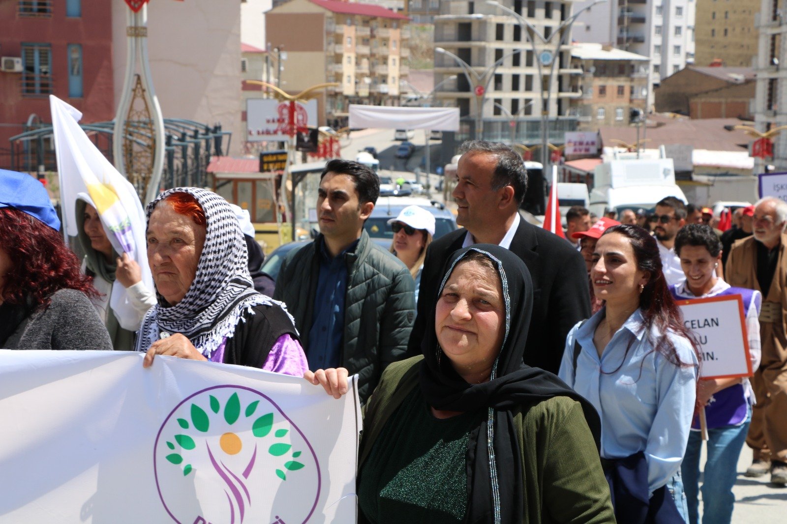 Hakkari’de 1 Mayıs’ta emek ve demokrasi talepleri yükseldi