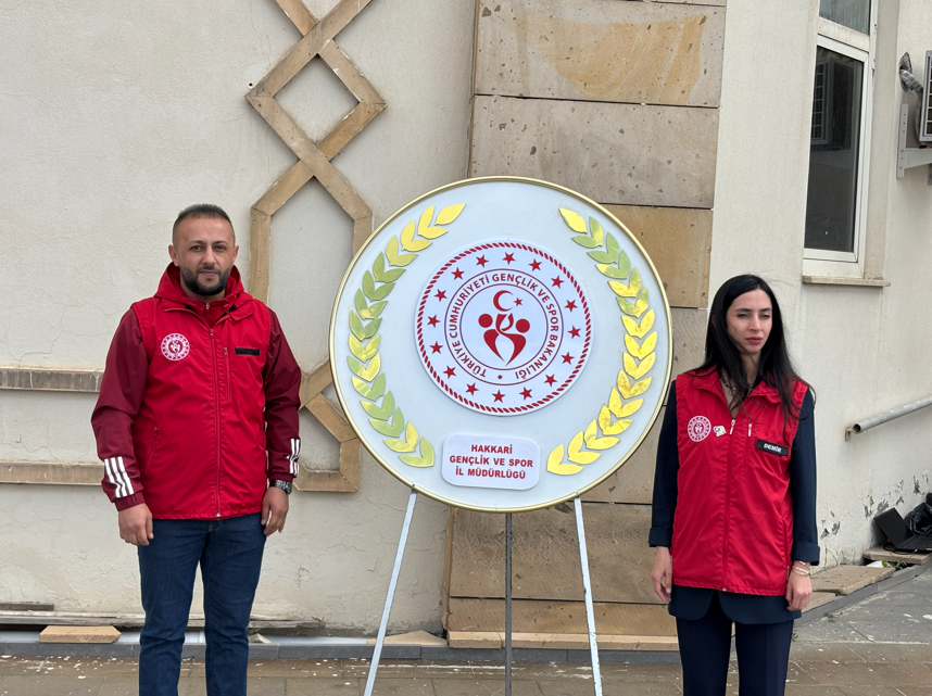 Hakkari’de 19 Mayıs coşkusu çelenk Sunma töreniyle başladı