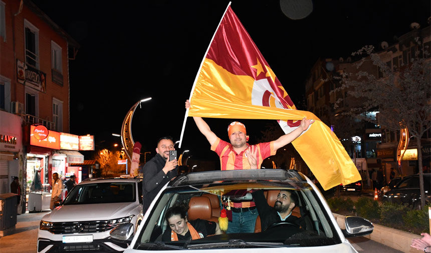 Hakkari'de Galatasaray taraftarı şampiyonluğa sevinemedi