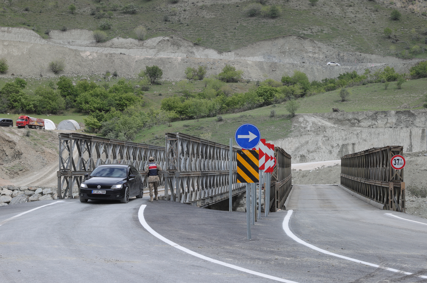 Hakkari-Van yolunda ulaşım yeniden sağlandı