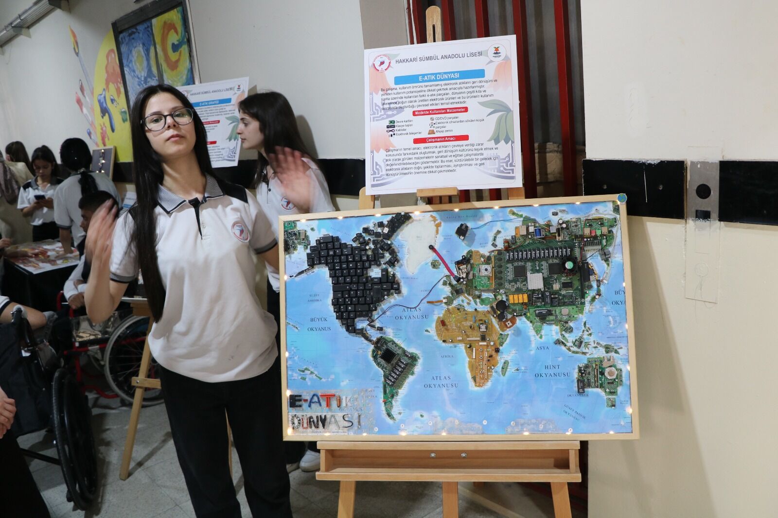 Hakkari’de E-Atıklar öğrencilerin elinde yeniden hayat buldu