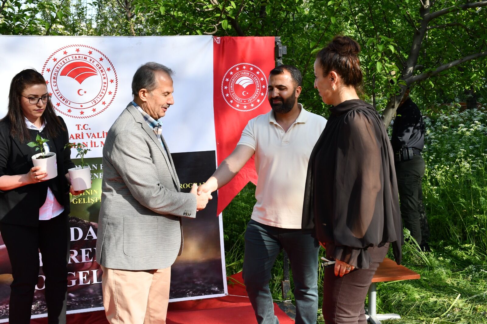 Hakkari'de üreticiye rekor fide desteği