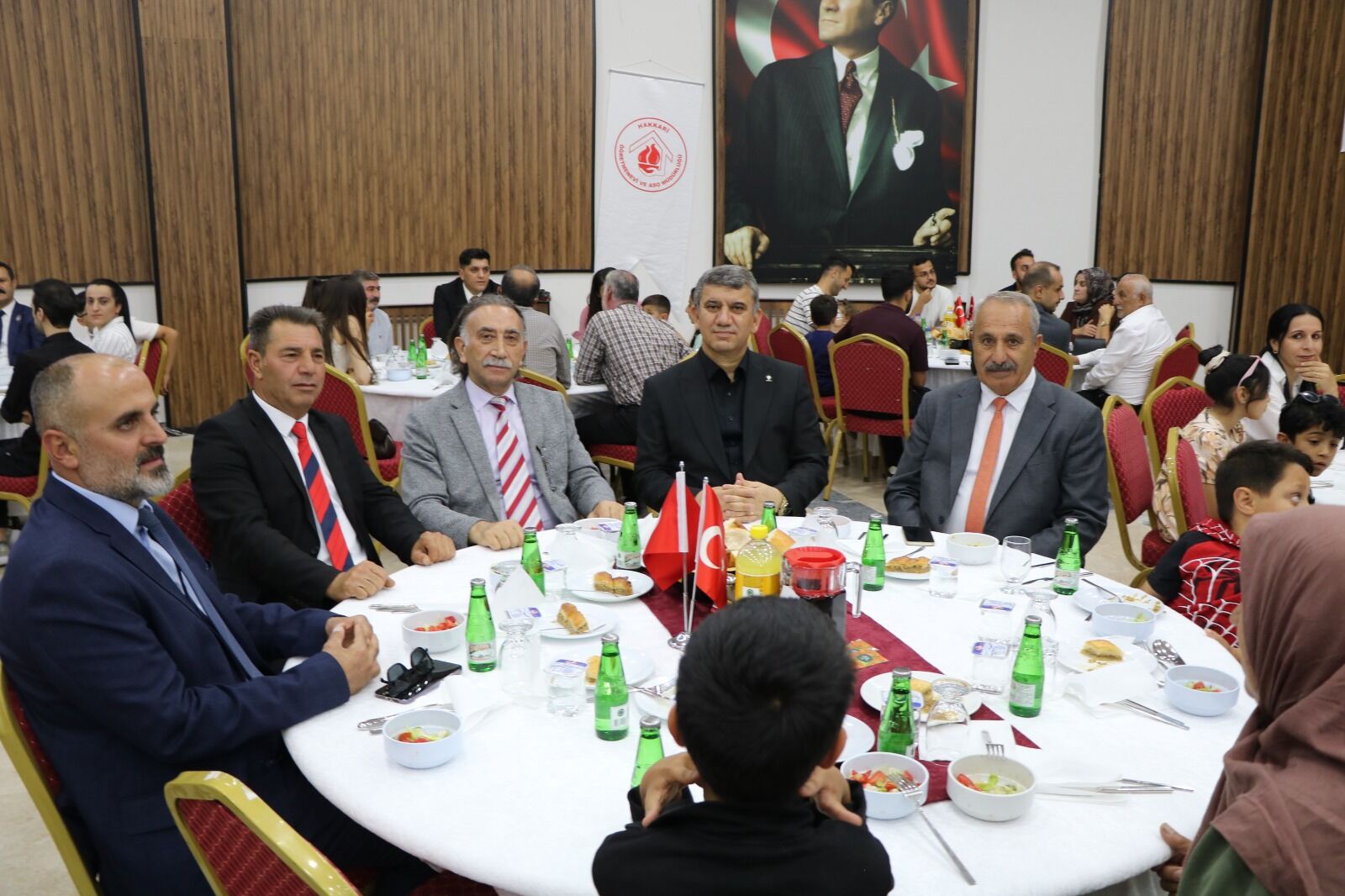 Hakkari'de Şehit ve Gazi Aileleri Onuruna 15 Temmuz Programı Düzenlendi