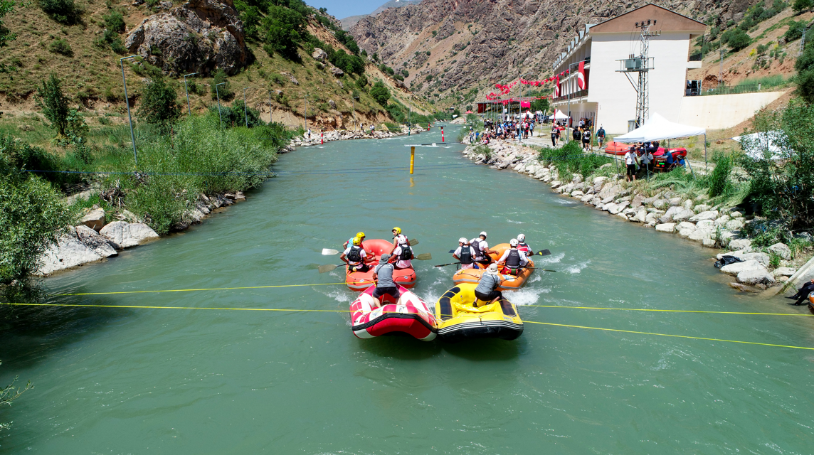 Van'da rafting şampiyonasının üçüncü ayağı bitti