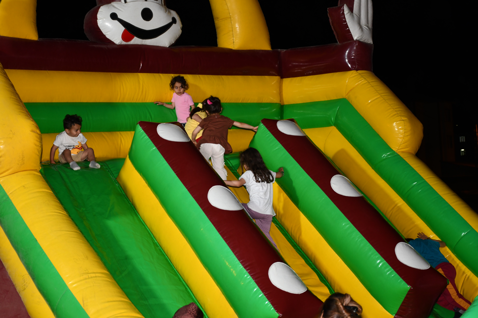 Ray Lunapark yaz gecelerine renk katıyor