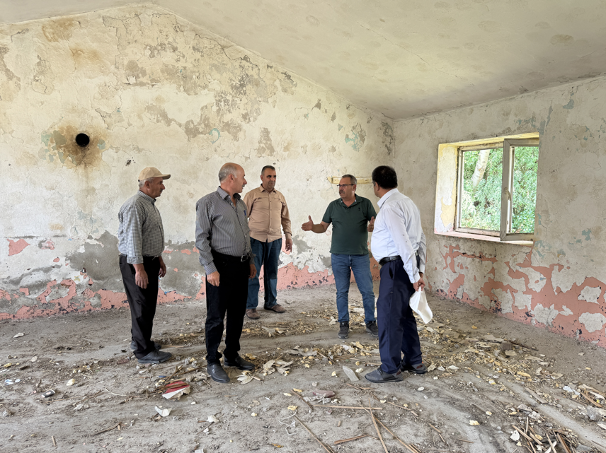 42 yıl sonra Hakkari'de öğrencileriyle buluştu