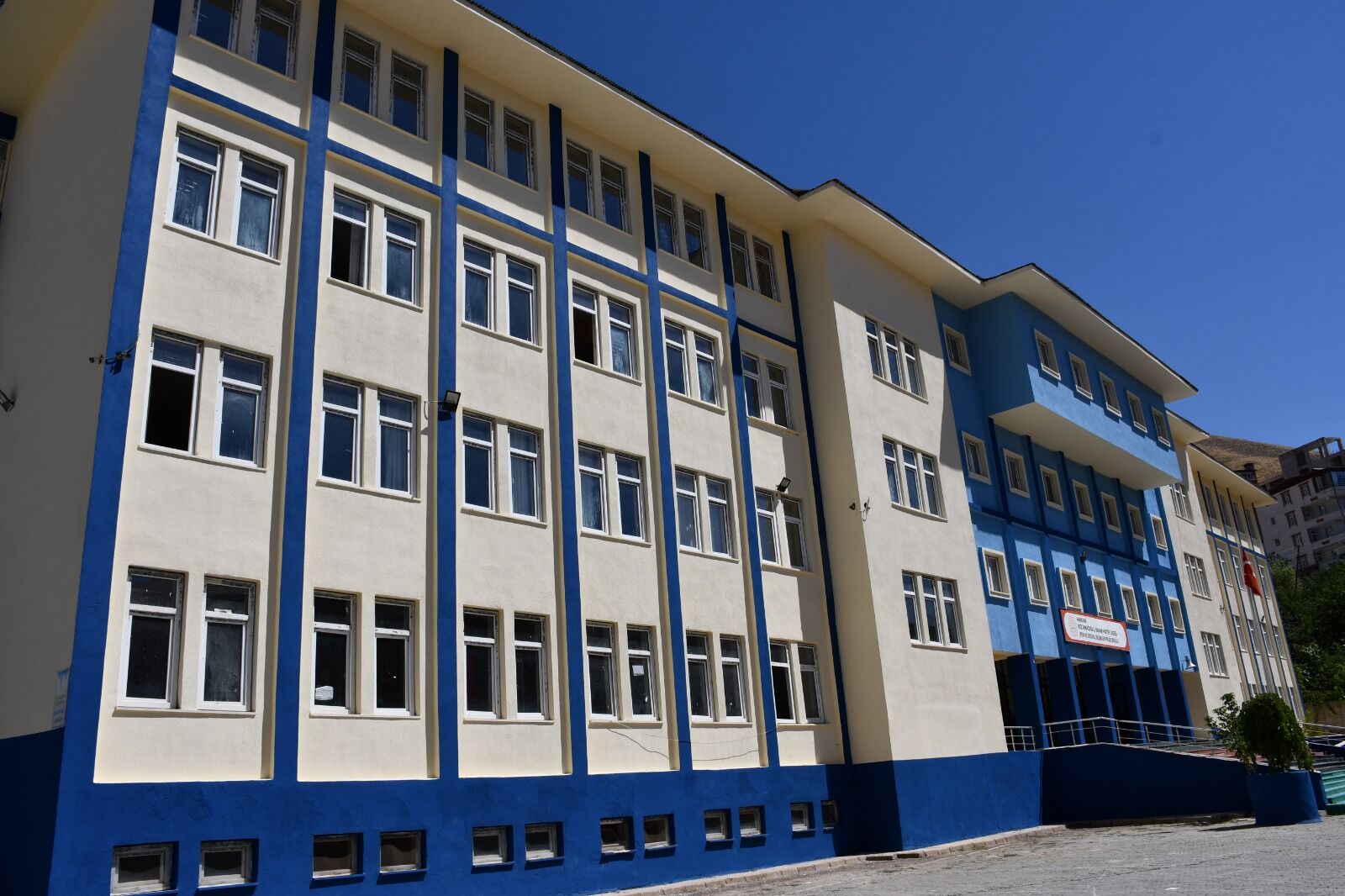 Hakkari’de yeni eğitim yılı hazırlıkları sürüyor
