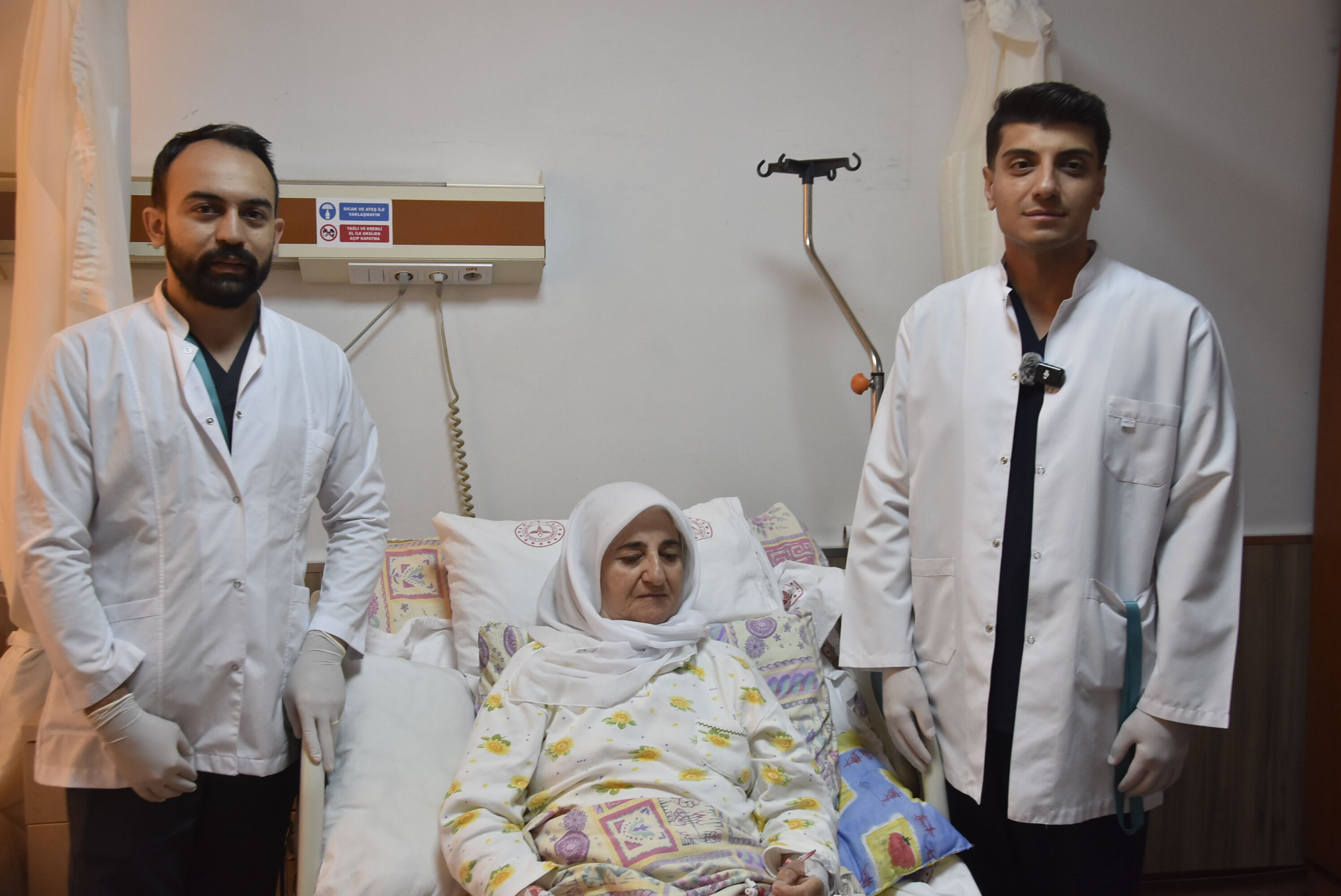 70 yaşındaki hastanın kanserli kalın bağırsağı alındı; sağlığına kavuştu