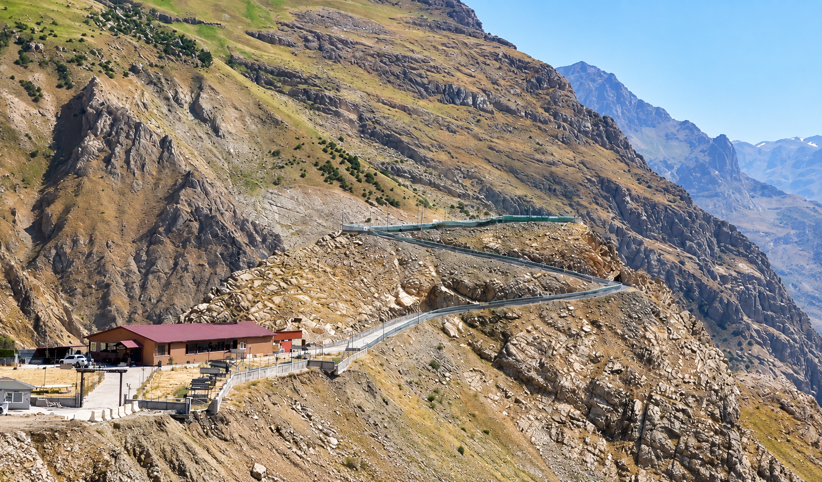 Hakkari’nin sembol noktaları AA kamerasında