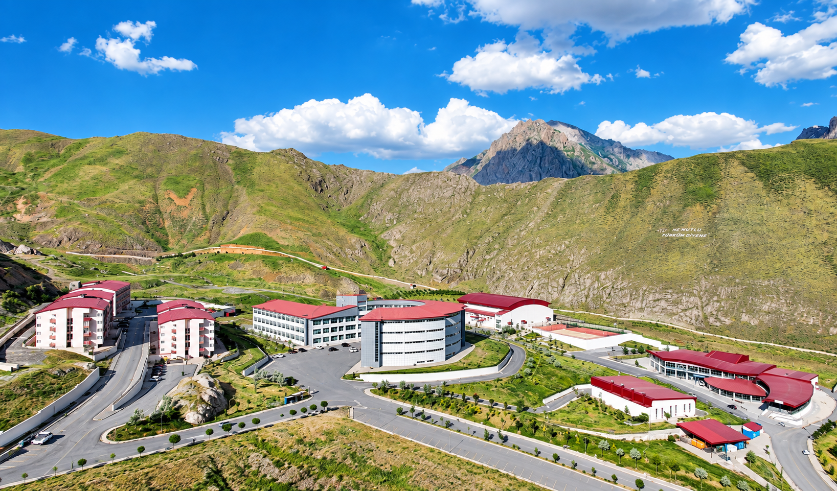 Hakkari’nin sembol noktaları AA kamerasında