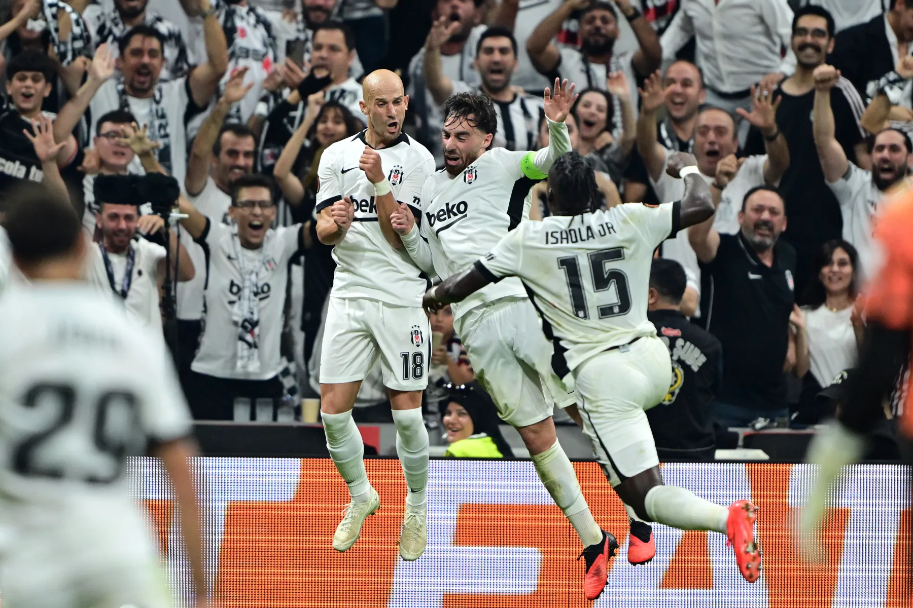 Beşiktaş'tan Avrupa Ligi'ne "dört dörtlük" başlangıç!