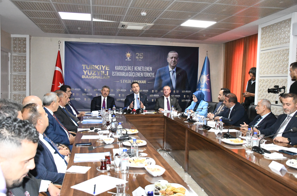 Hakkari Bakan (2)-1