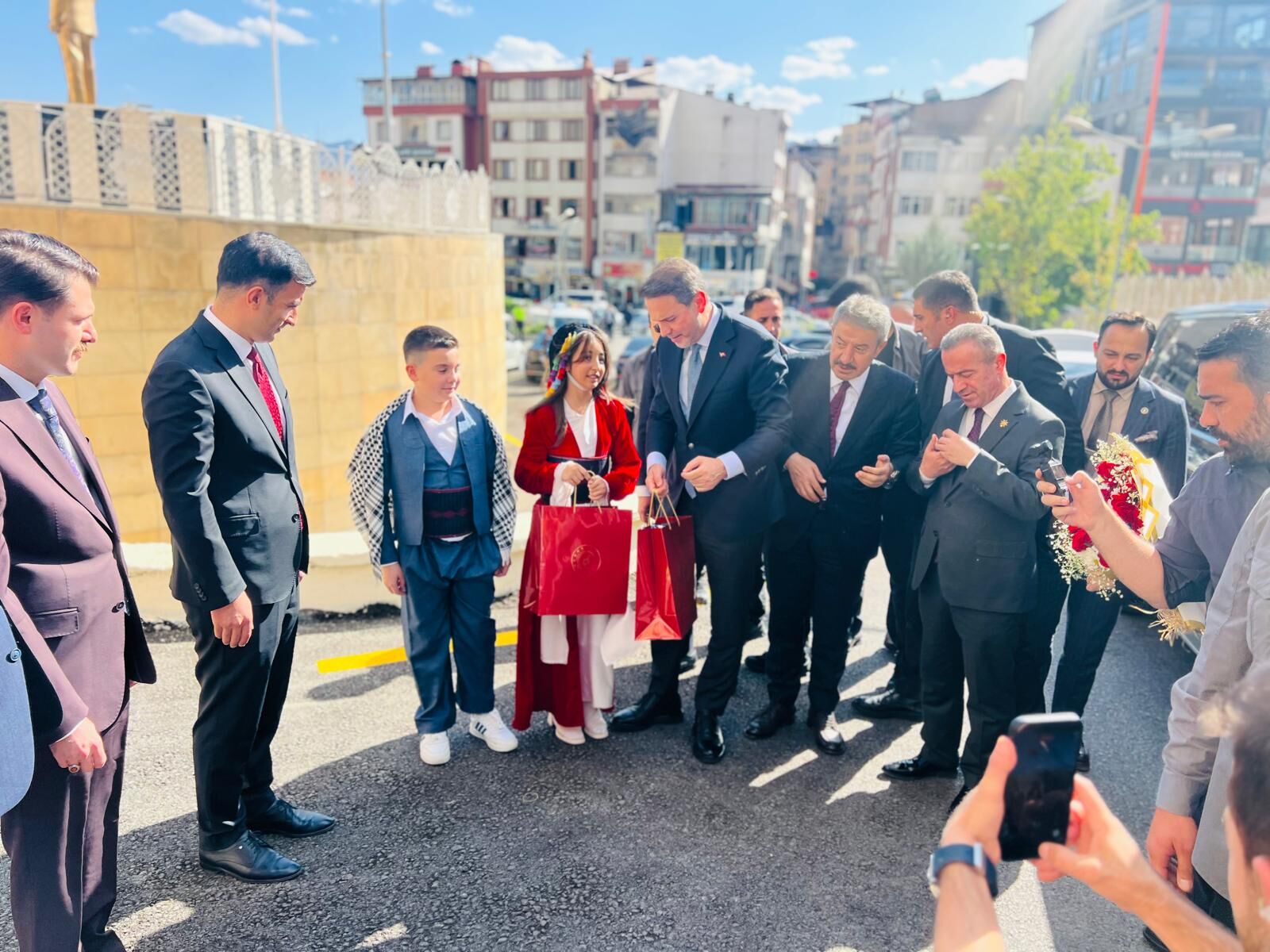 Hakkari Bakan