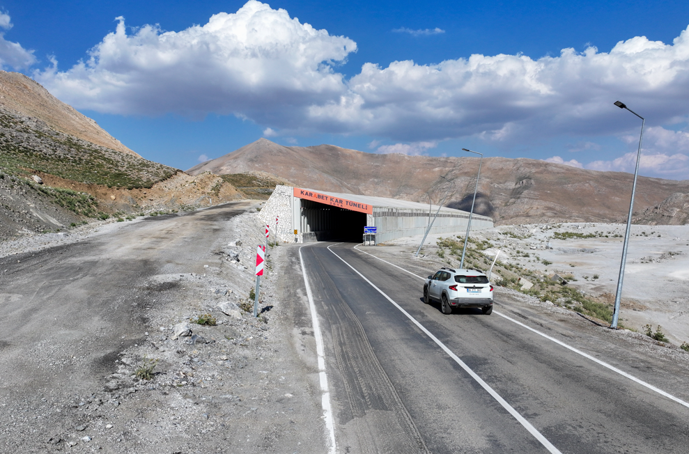 Kisin Ulasimin Aksadigi Bahcesaraya Yapilacak Tunel Icin Etut Calismalari Basladi (3)