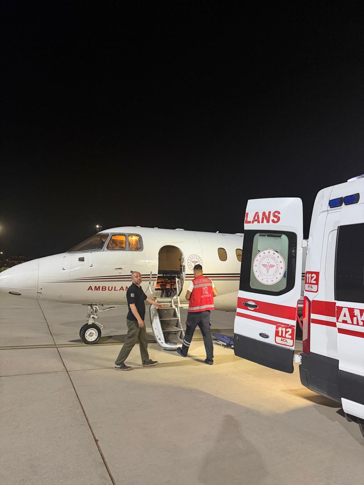Siirt'te yeni doğan bebek ambulans uçakla sevk edildi