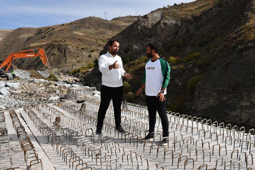 Hakkari-Van yolundaki köprülerde hummalı çalışma