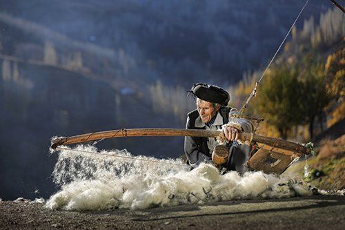 Geleneksel hallaçlık sanatını fotoğrafladı, Dünya birincisi oldu