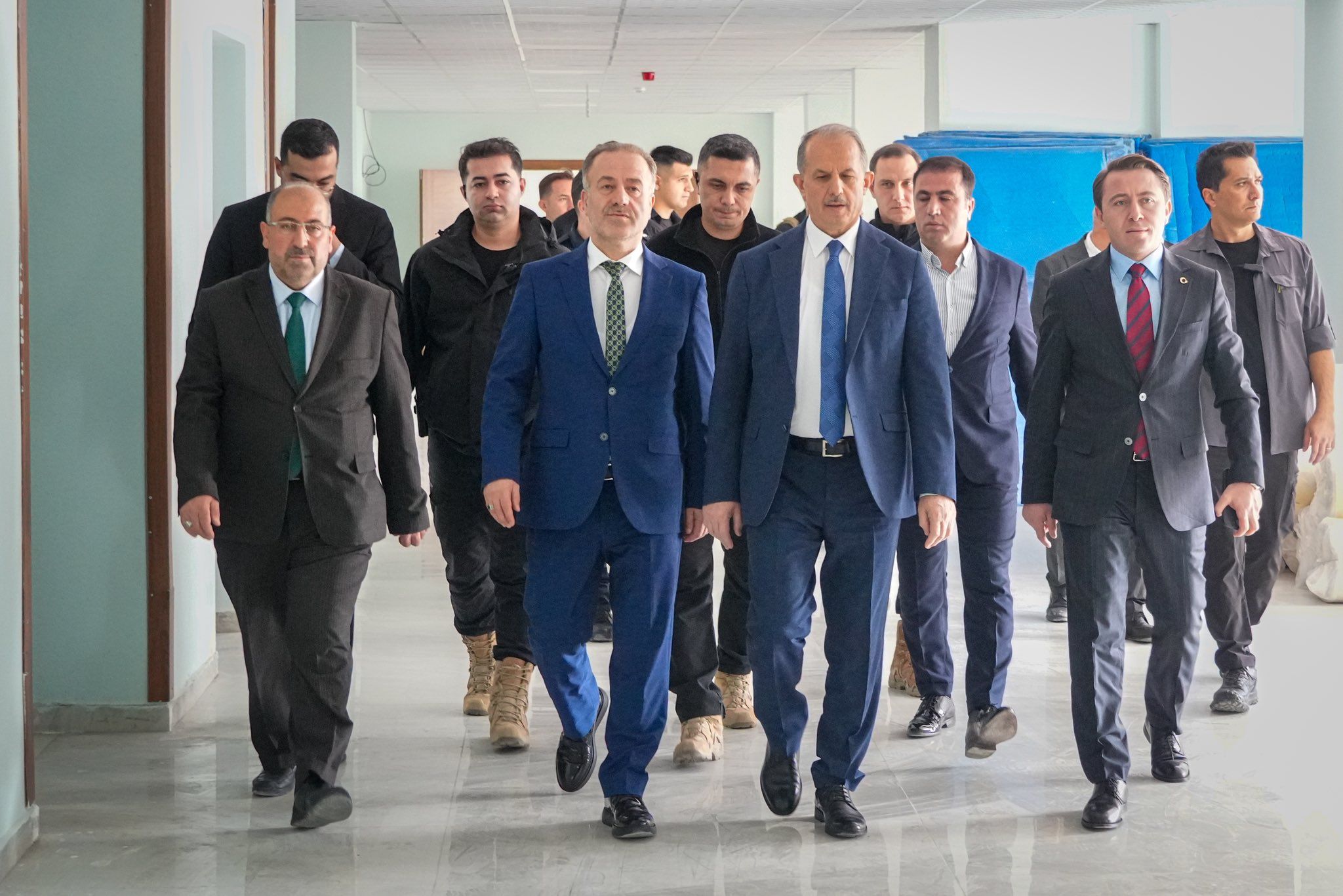 Vali Taşyapan, Hacı Ahmet Albayrak Kız Kur’an Kursu'nu inceledi