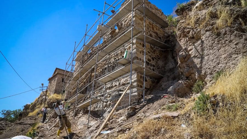 Çukurca’da altyapıdan restorasyona kapsamlı çalışma