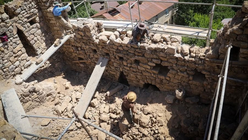 Çukurca’da altyapıdan restorasyona kapsamlı çalışma