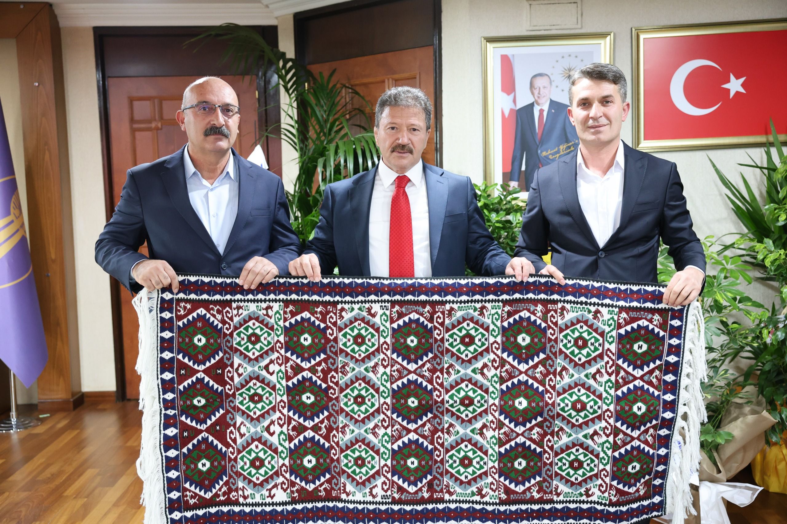 Başkan Akboğa’dan TESK Genel Başkanı Mehmet Yiğiner’e ziyaret