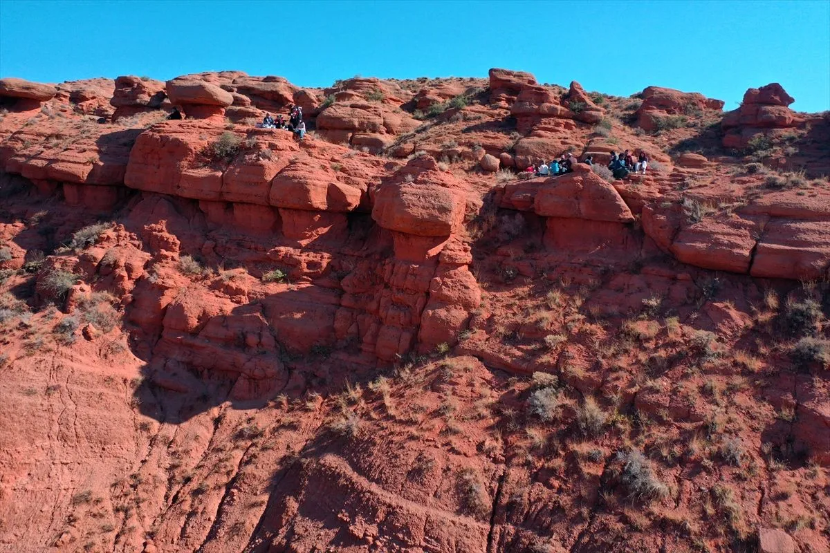 Kars'ta Arizona'yı andıran doğa harikası keşfedildi