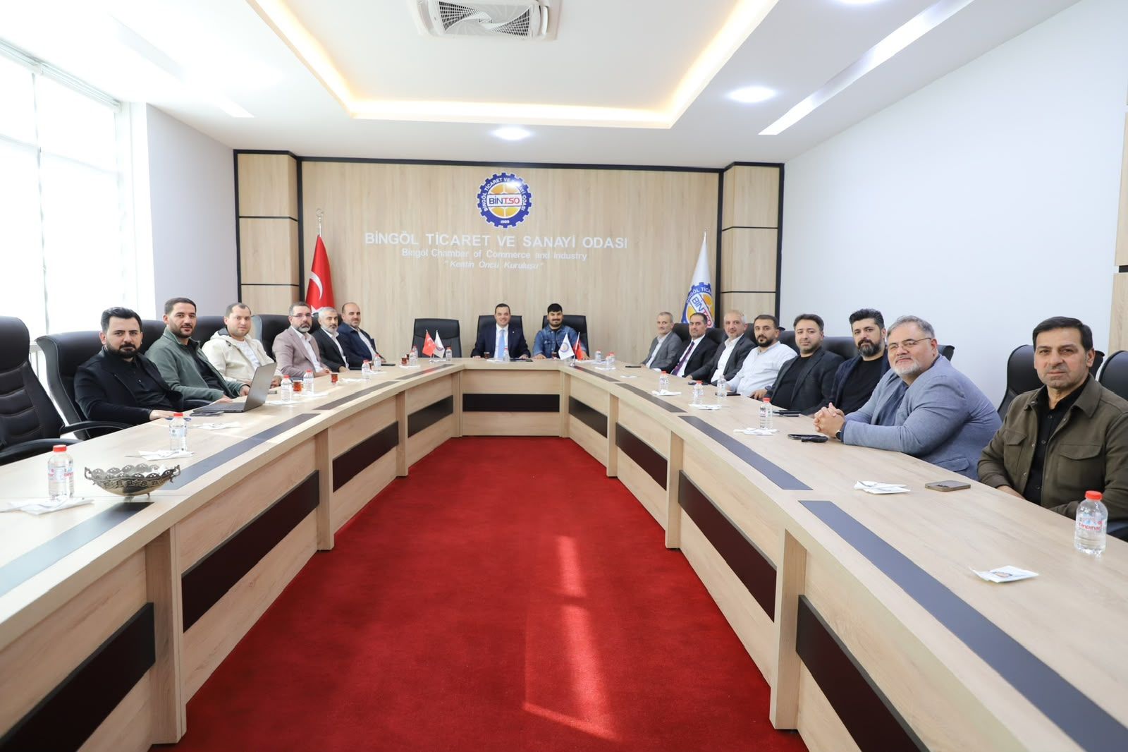 Bingöl'de burma kadayıfı üreticileri toplantıda bir araya geldi