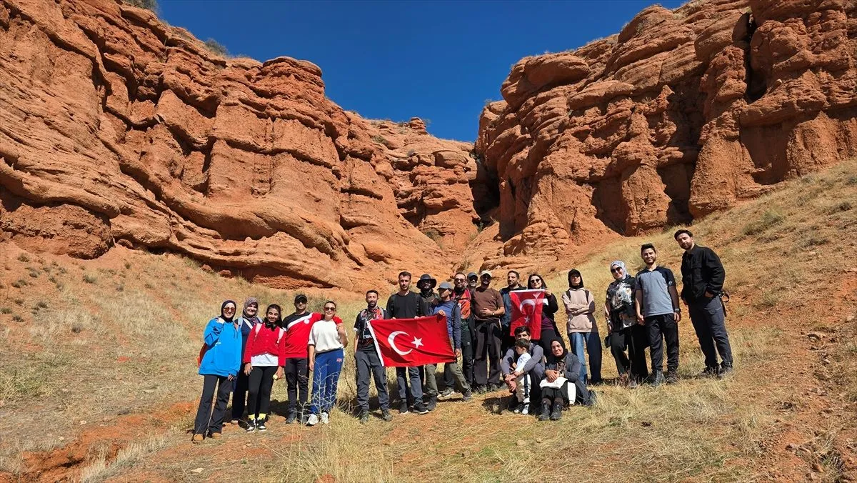 Kars'ta Arizona'yı andıran doğa harikası keşfedildi