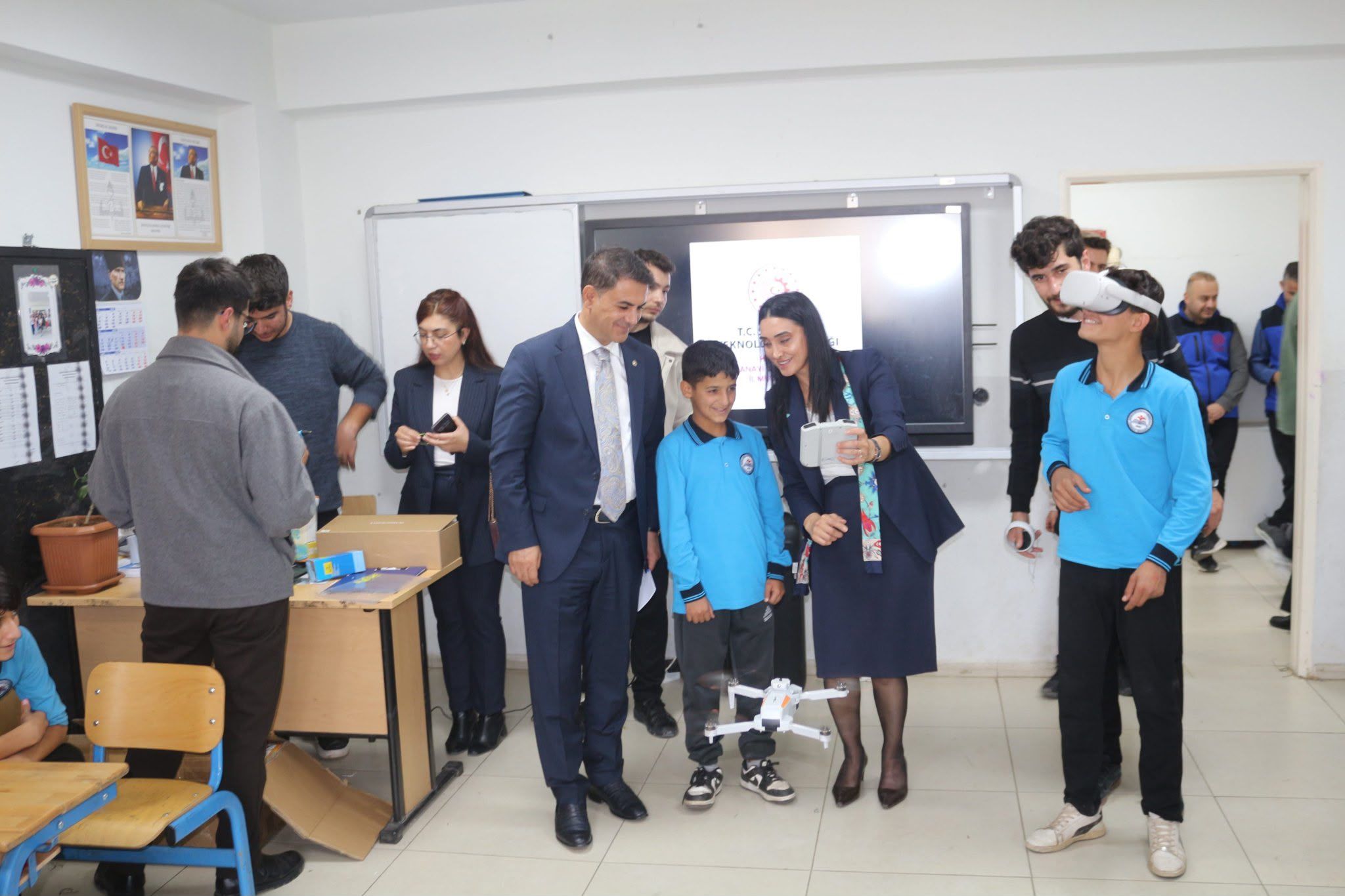 Çukurca’da Köy Okulundaki Çocuklar Bilim Ve Teknolojiyle Buluştu (2)