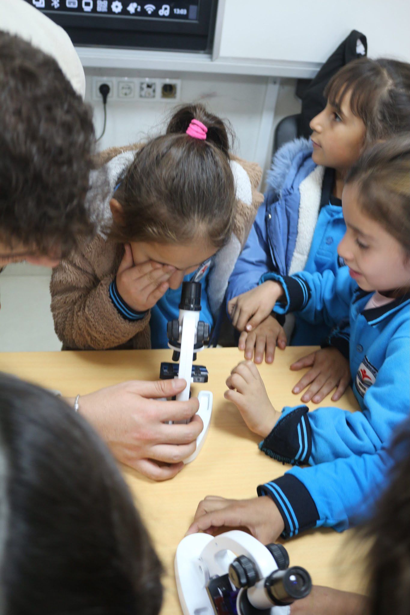 Çukurca’da Köy Okulundaki Çocuklar Bilim Ve Teknolojiyle Buluştu (3)