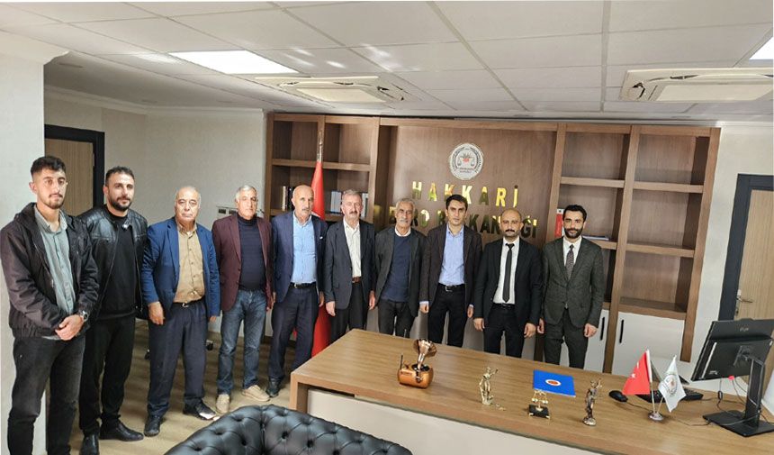Parlak’tan Hakkari Barosuna tebrik ziyareti
